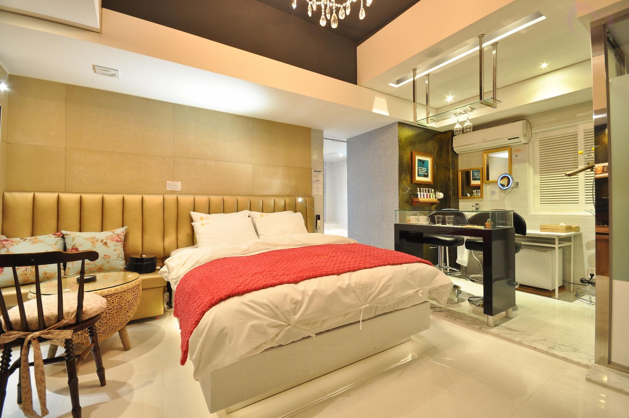 February Hotel Apsan Daegu Eksteriør bilde