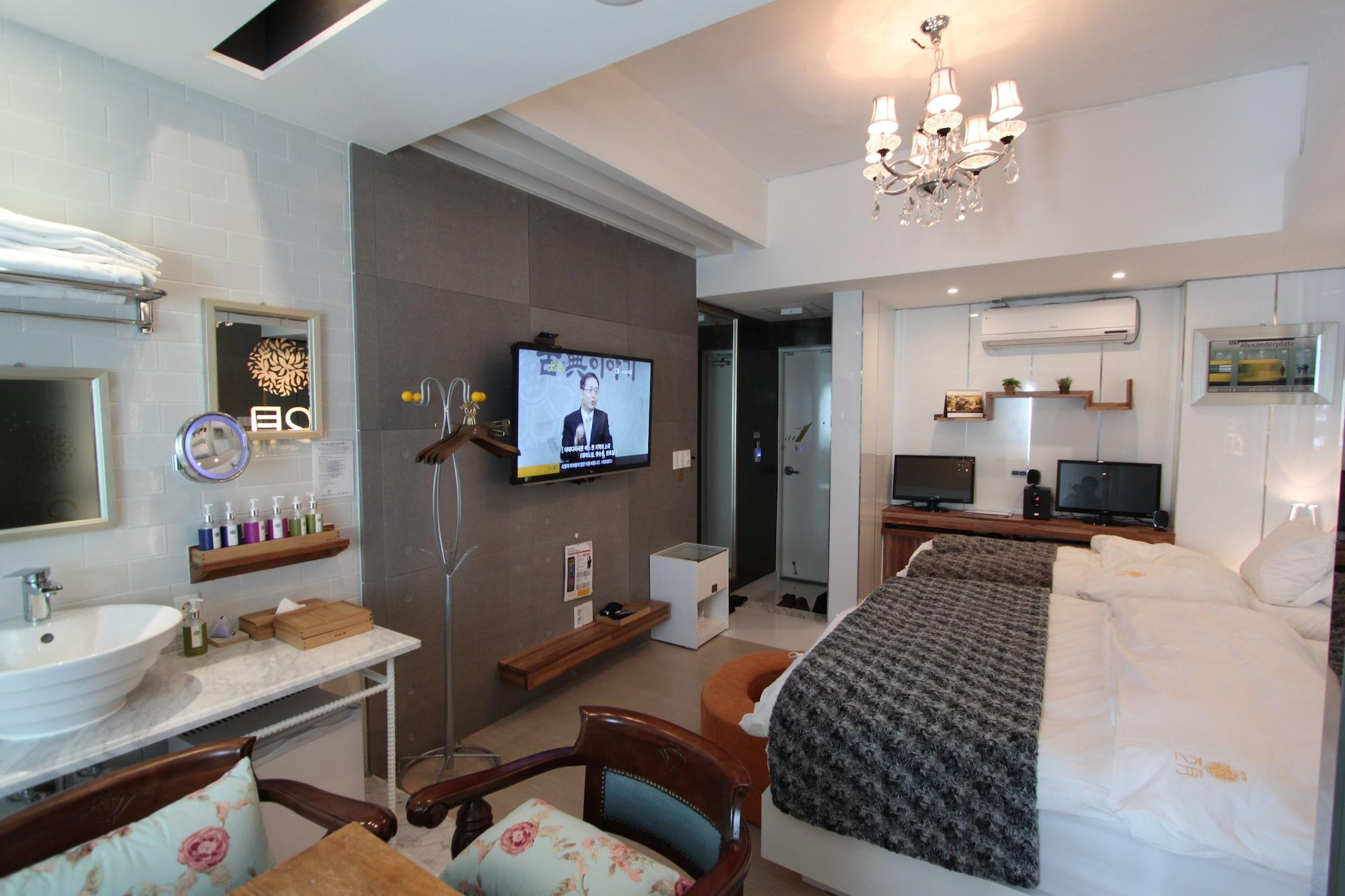 February Hotel Apsan Daegu Eksteriør bilde