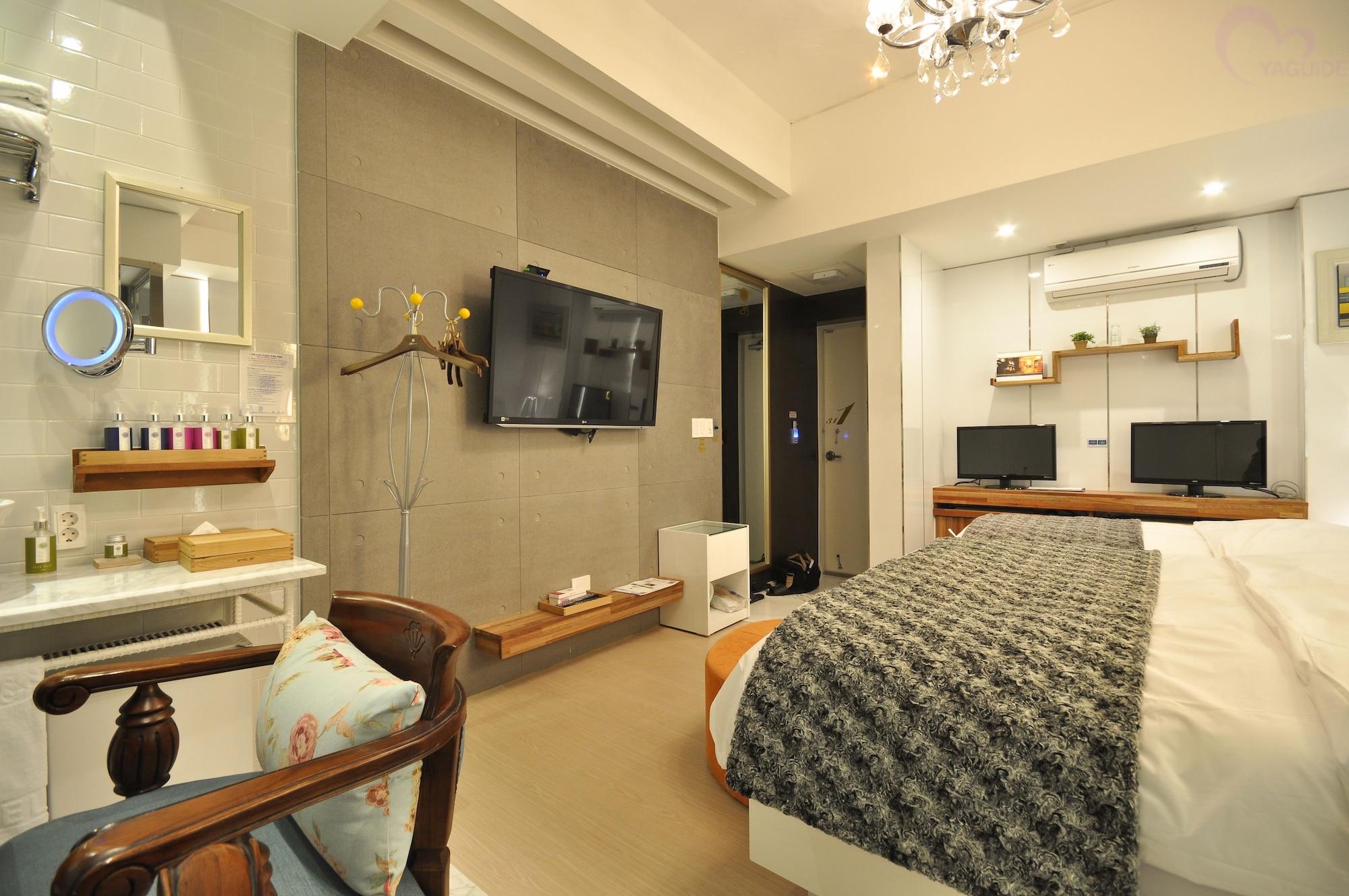 February Hotel Apsan Daegu Eksteriør bilde