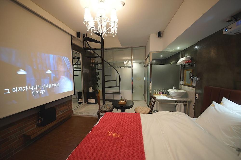 February Hotel Apsan Daegu Eksteriør bilde