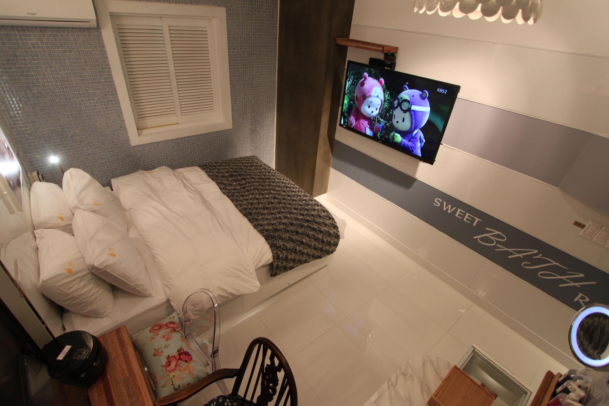 February Hotel Apsan Daegu Eksteriør bilde