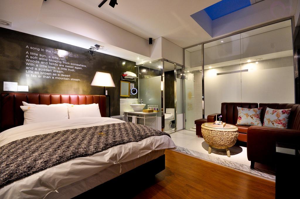 February Hotel Apsan Daegu Eksteriør bilde